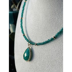 Szmaragdowy zielony naszyjnik z amazonitem złote dodatki